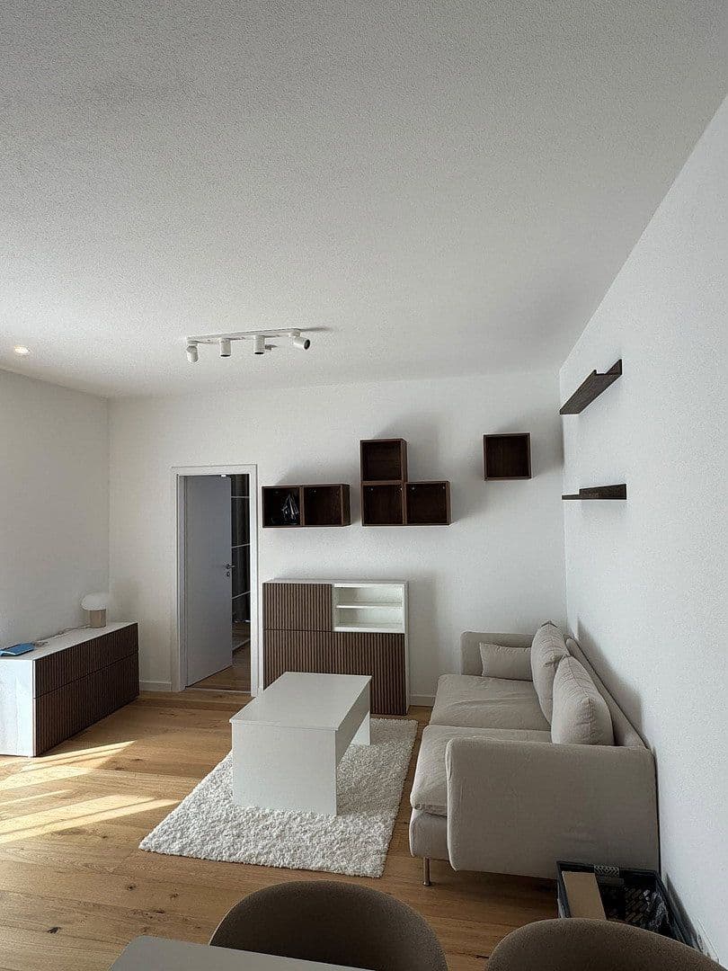 Pronájem bytu 2+1 51 m², Metzingen, Bádensko-Württembersko Pronájem bytu 2+1 51 m², Metzingen, Bádensko-Württembersko