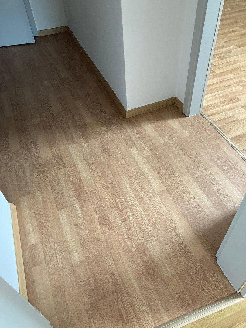 Pronájem bytu 2+kk 70 m², Dora-Helene-Str. 1, Neukieritzsch, Sasko Pronájem bytu 2+kk 70 m², Dora-Helene-Str. 1, Neukieritzsch, Sasko