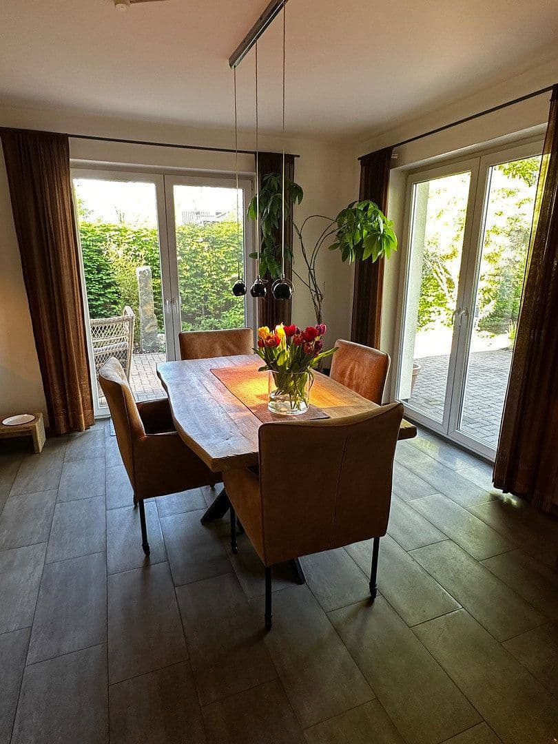Prodej domu 149 m², pozemek 1.000 m², Hude (Oldenburg), Dolní Sasko Prodej domu 149 m², pozemek 1.000 m², Hude (Oldenburg), Dolní Sasko