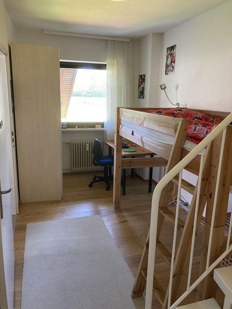 Prodej domu 120 m², pozemek 270 m², Groebenzell, Bavorsko Prodej domu 120 m², pozemek 270 m², Groebenzell, Bavorsko
