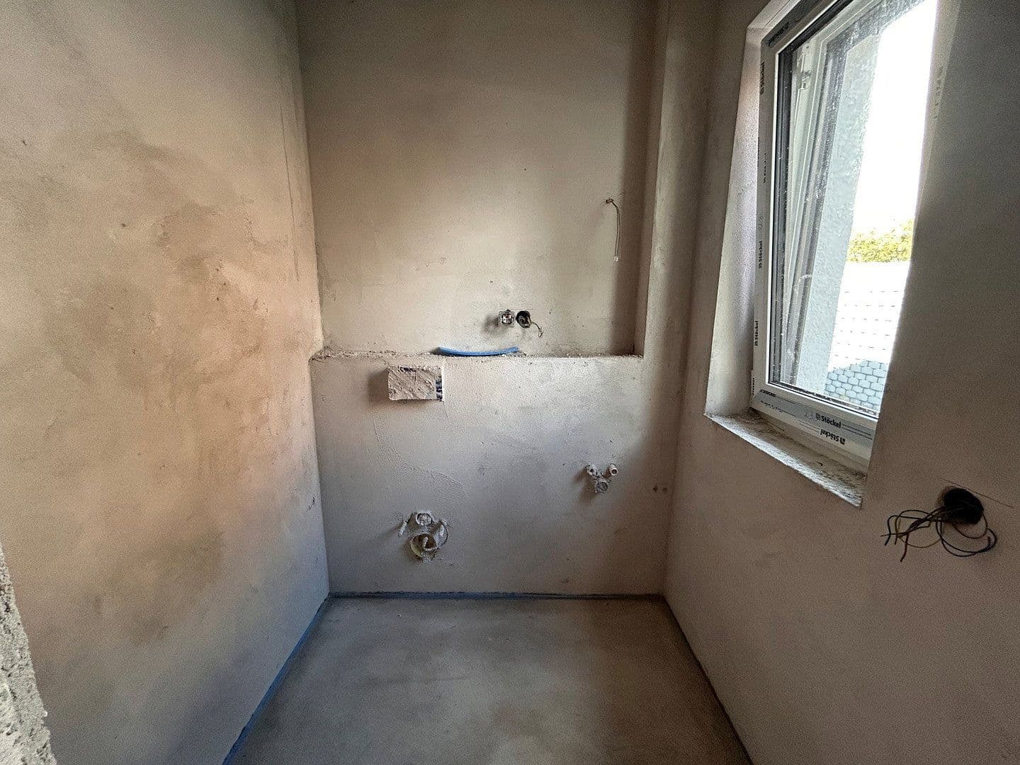 Prodej domu 120 m², pozemek 750 m², Delmenhorst, Dolní Sasko Prodej domu 120 m², pozemek 750 m², Delmenhorst, Dolní Sasko