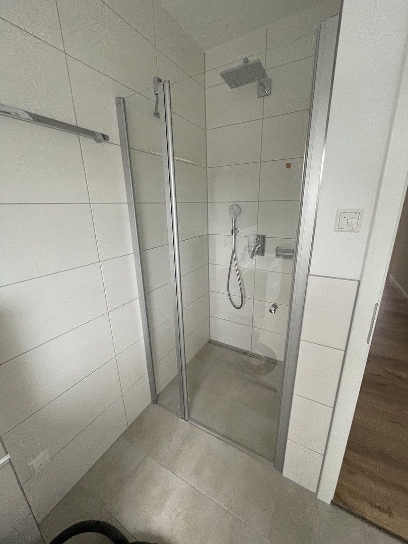 Pronájem bytu 3+1 85 m², Wiesenbach, Bádensko-Württembersko Pronájem bytu 3+1 85 m², Wiesenbach, Bádensko-Württembersko