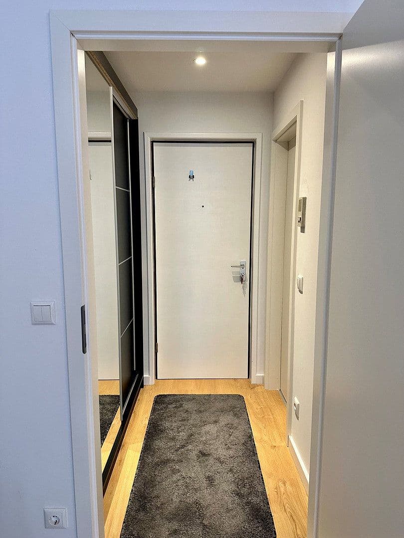 Pronájem bytu 1+1 28 m², Streitfeldstr., (Berg-am-Laim), München, Bavorsko Pronájem bytu 1+1 28 m², Streitfeldstr., (Berg-am-Laim), München, Bavorsko