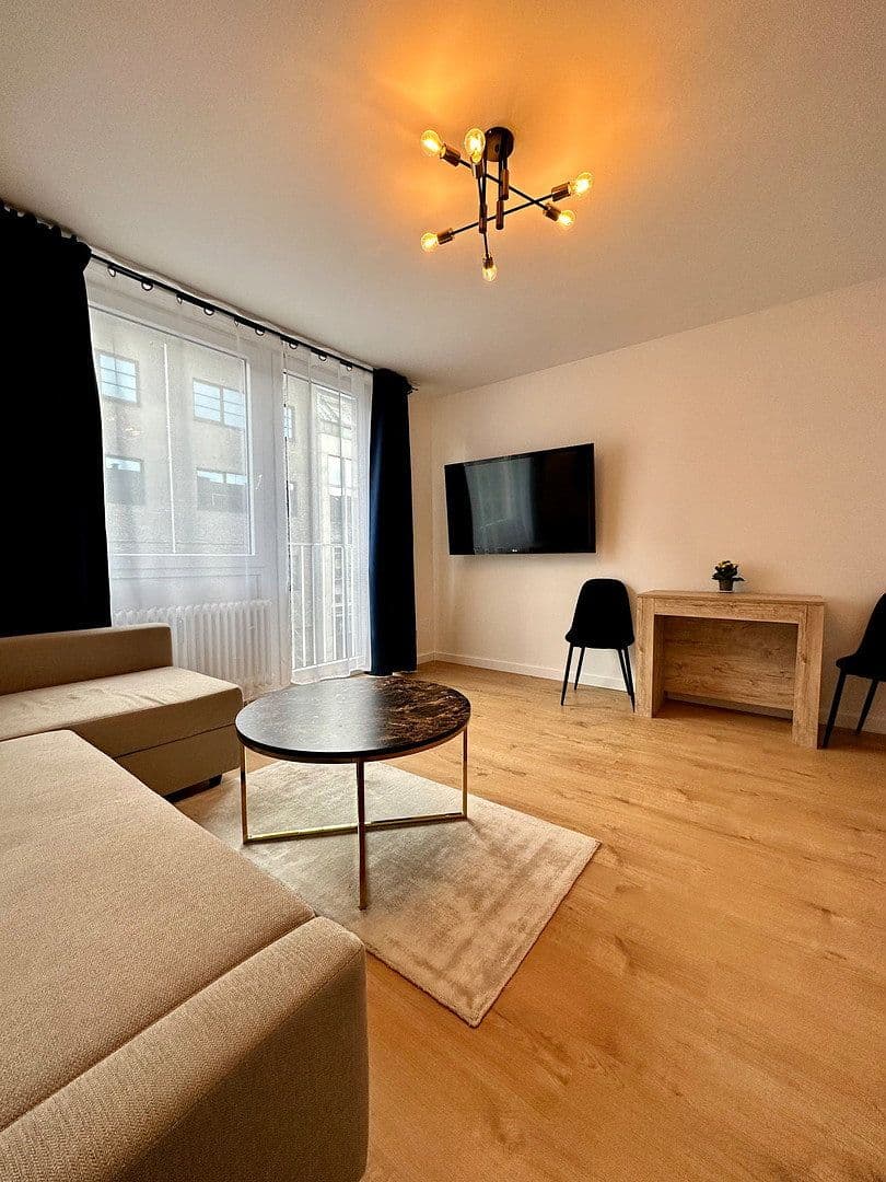Pronájem bytu 1+1 28 m², Streitfeldstr., (Berg-am-Laim), München, Bavorsko Pronájem bytu 1+1 28 m², Streitfeldstr., (Berg-am-Laim), München, Bavorsko