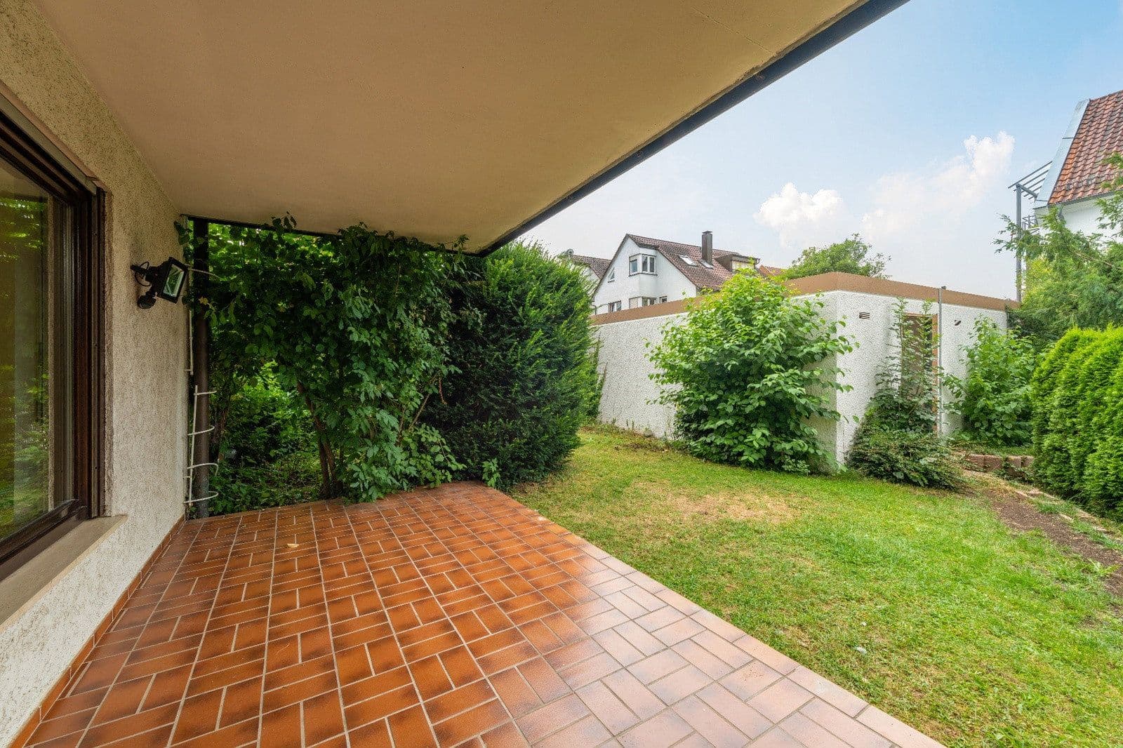 Pronájem bytu 5+1 132 m², Stuttgart, Bádensko-Württembersko Pronájem bytu 5+1 132 m², Stuttgart, Bádensko-Württembersko