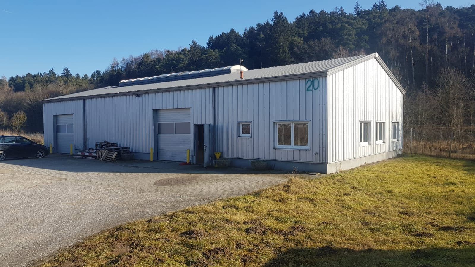 Pronájem nebytového prostoru 3.000 m², Elsbethenring 20, Pfeffenhausen, Bavorsko Pronájem nebytového prostoru 3.000 m², Elsbethenring 20, Pfeffenhausen, Bavorsko