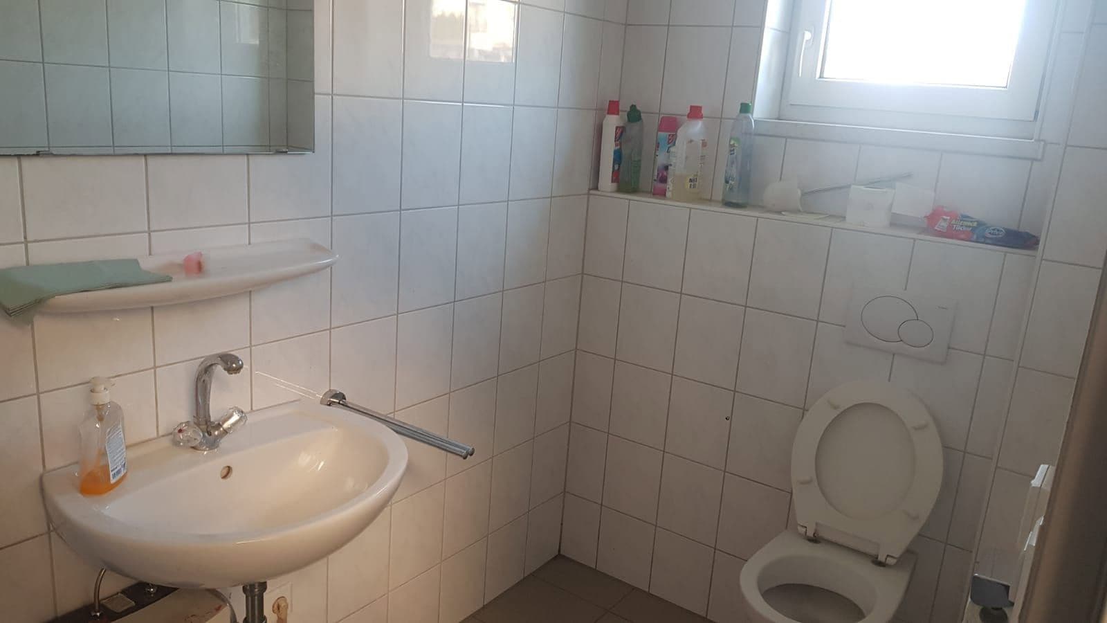 Pronájem nebytového prostoru 3.000 m², Elsbethenring 20, Pfeffenhausen, Bavorsko Pronájem nebytového prostoru 3.000 m², Elsbethenring 20, Pfeffenhausen, Bavorsko