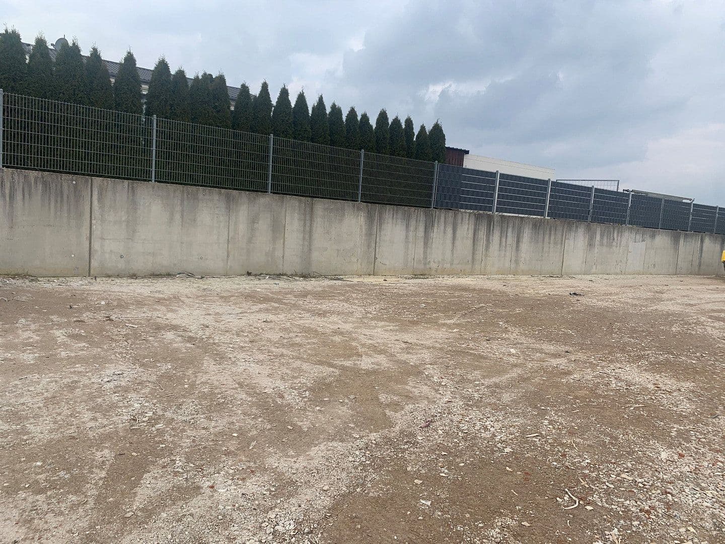Pronájem nebytového prostoru 3.000 m², Elsbethenring 20, Pfeffenhausen, Bavorsko Pronájem nebytového prostoru 3.000 m², Elsbethenring 20, Pfeffenhausen, Bavorsko