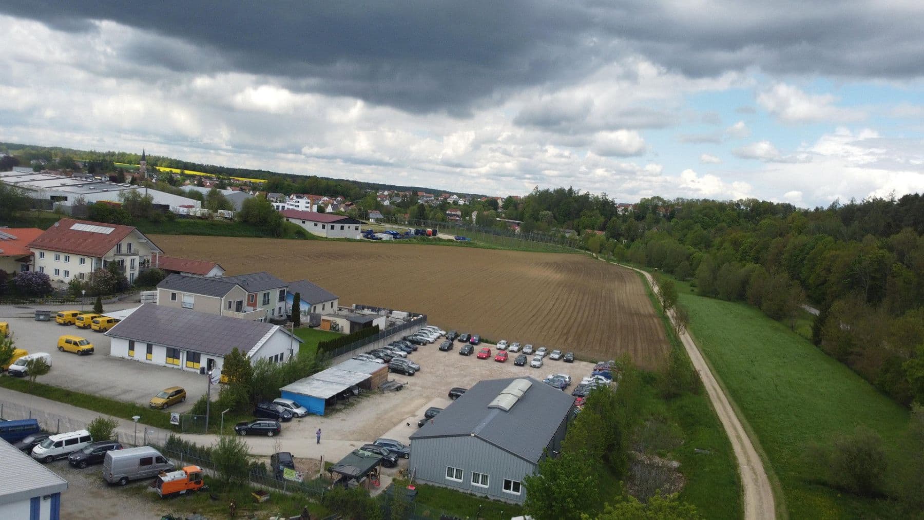 Pronájem nebytového prostoru 3.000 m², Elsbethenring 20, Pfeffenhausen, Bavorsko Pronájem nebytového prostoru 3.000 m², Elsbethenring 20, Pfeffenhausen, Bavorsko
