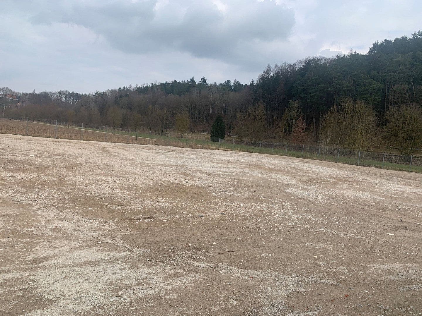 Pronájem nebytového prostoru 3.000 m², Elsbethenring 20, Pfeffenhausen, Bavorsko Pronájem nebytového prostoru 3.000 m², Elsbethenring 20, Pfeffenhausen, Bavorsko