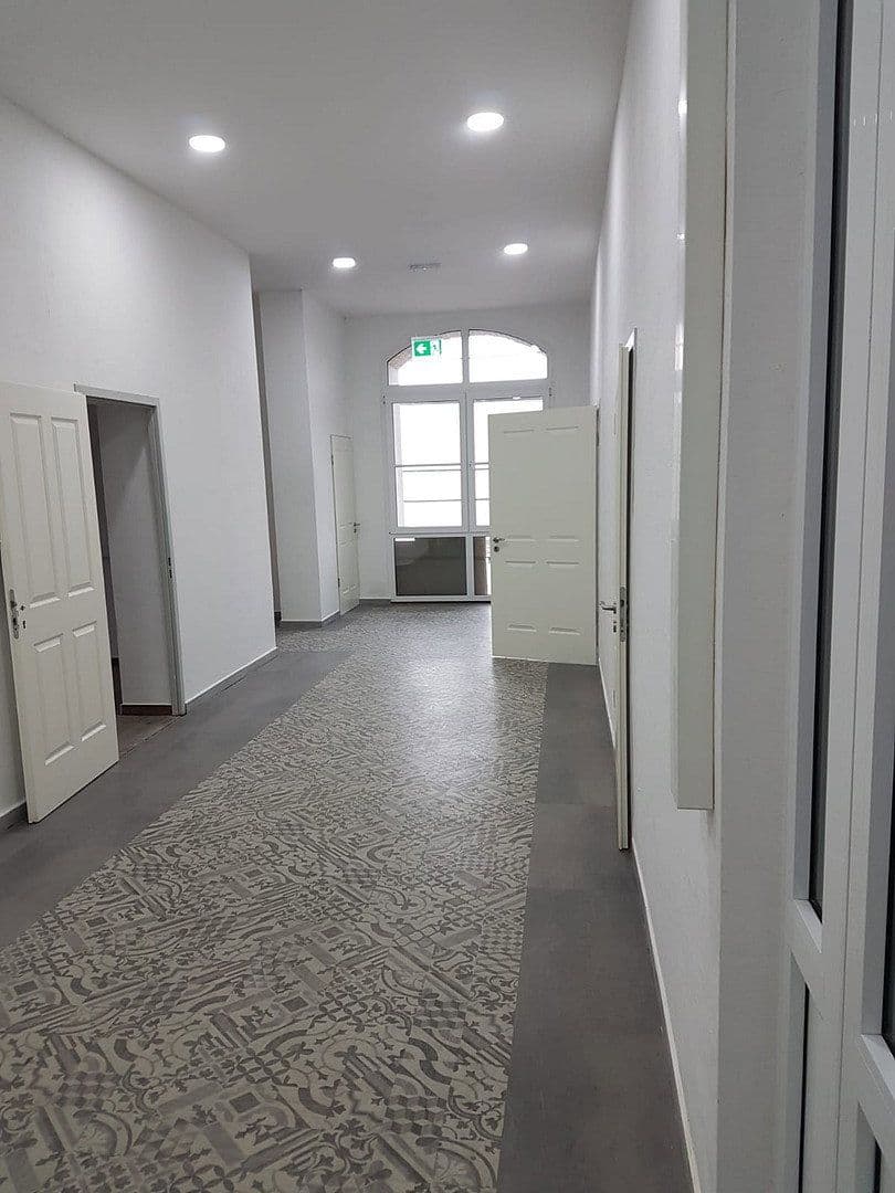 Pronájem kanceláře 3.000 m², Zum Handelshof 3, Magdeburg, Sasko-Anhaltsko Pronájem kanceláře 3.000 m², Zum Handelshof 3, Magdeburg, Sasko-Anhaltsko