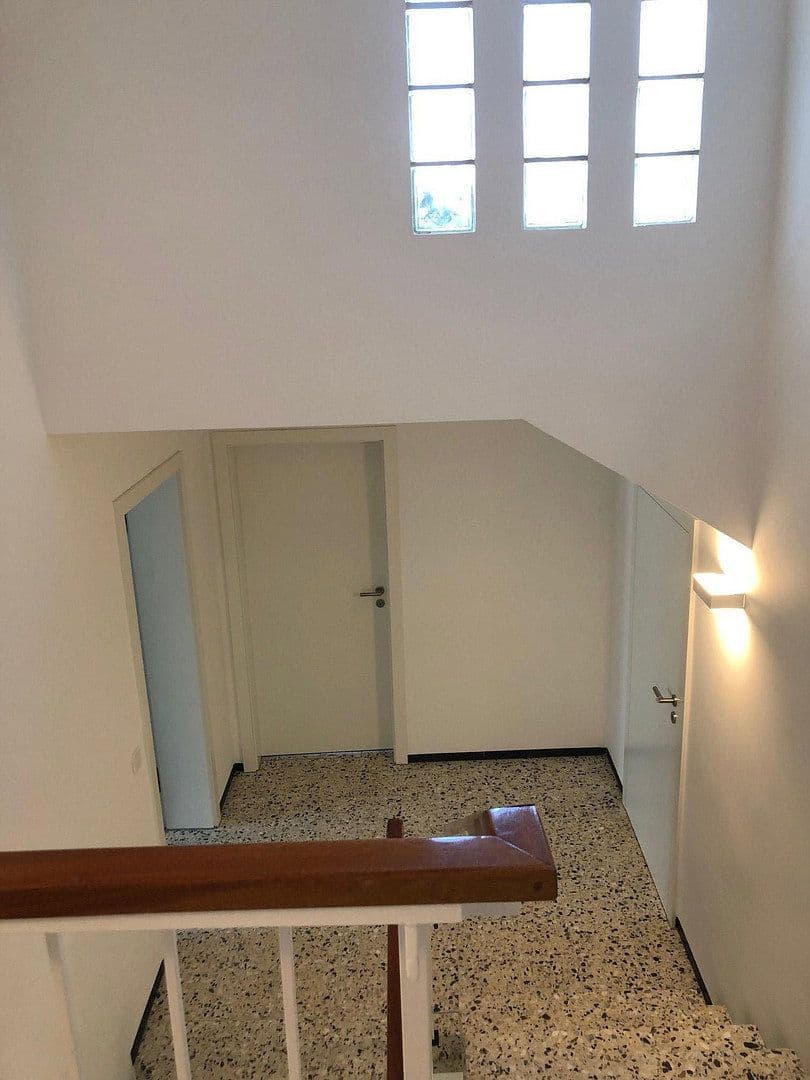 Pronájem domu 300 m², pozemek 1.899 m², Bürgstadt, Bavorsko Pronájem domu 300 m², pozemek 1.899 m², Bürgstadt, Bavorsko