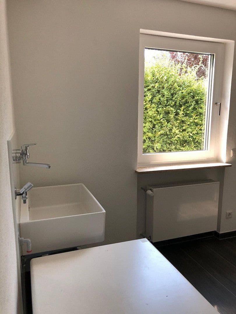 Pronájem domu 300 m², pozemek 1.899 m², Bürgstadt, Bavorsko Pronájem domu 300 m², pozemek 1.899 m², Bürgstadt, Bavorsko