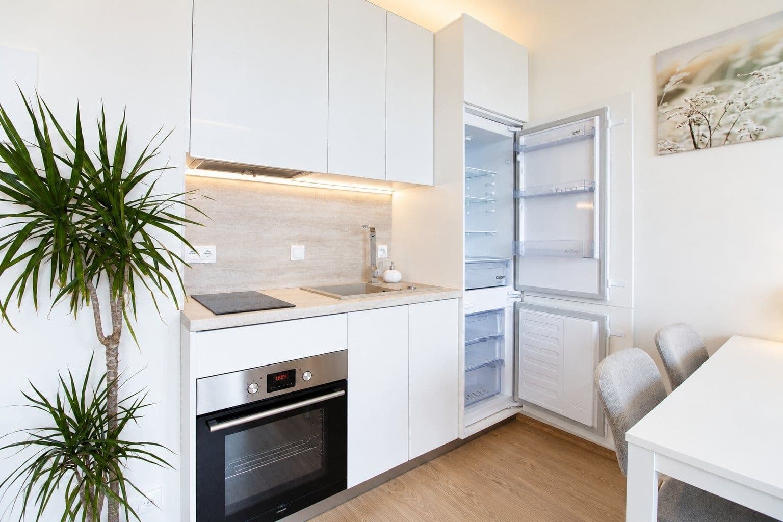 Pronájem bytu 2+kk 62 m², Březenská, Praha, Praha Pronájem bytu 2+kk 62 m², Březenská, Praha, Praha