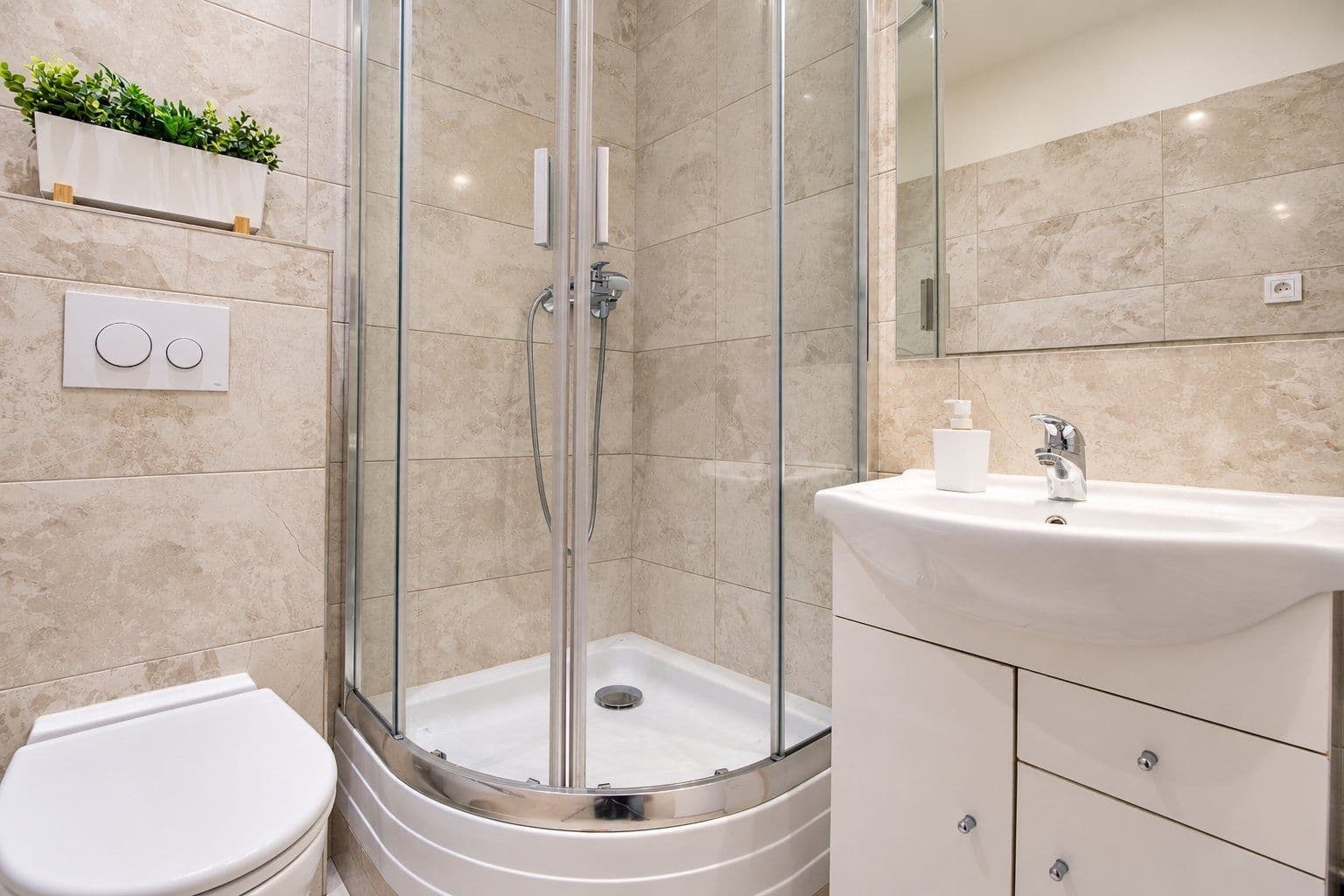 Pronájem bytu 2+kk 69 m², Březenská, Praha, Praha Pronájem bytu 2+kk 69 m², Březenská, Praha, Praha