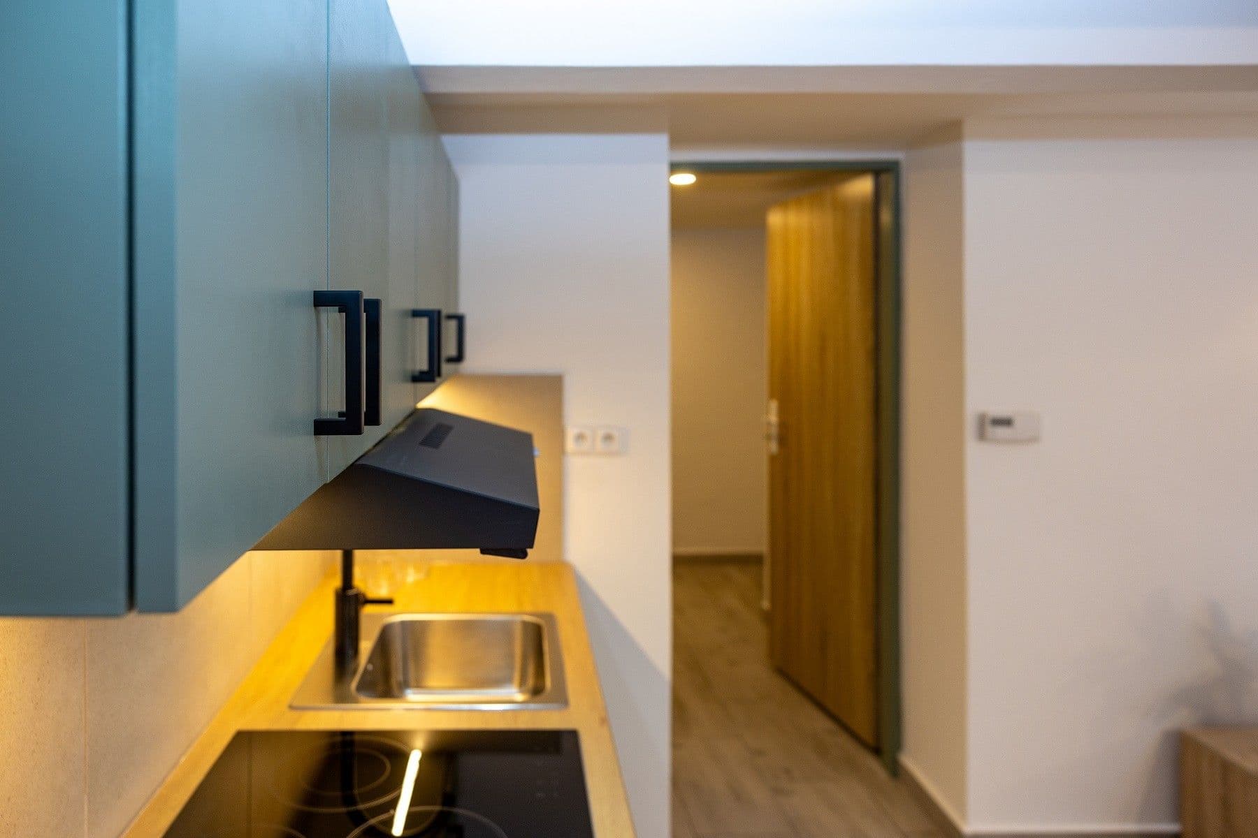 Prodej nebytového prostoru 35 m², Ouvalova, Slaný, Středočeský kraj Prodej nebytového prostoru 35 m², Ouvalova, Slaný, Středočeský kraj