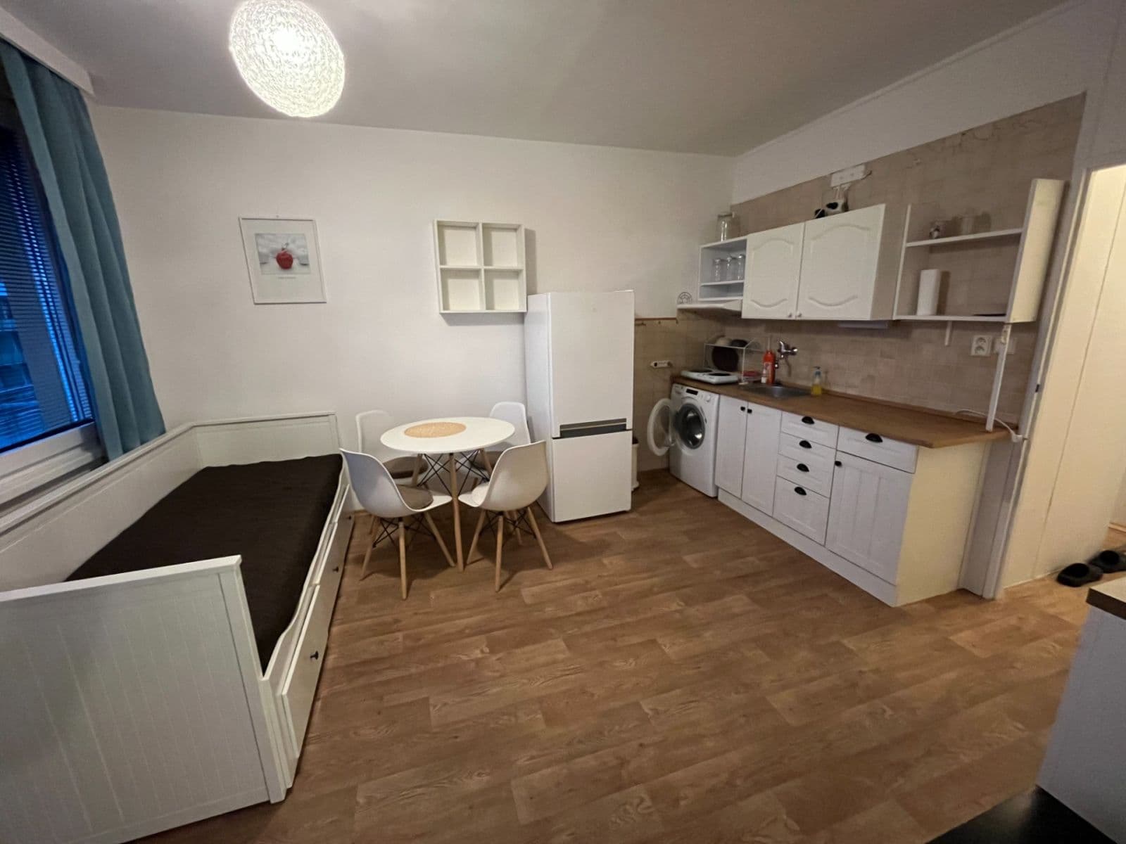 Pronájem bytu 1+kk 36 m², V. Talicha, České Budějovice, Jihočeský kraj Pronájem bytu 1+kk 36 m², V. Talicha, České Budějovice, Jihočeský kraj
