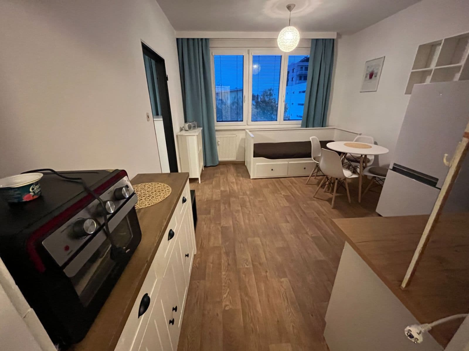 Pronájem bytu 1+kk 36 m², V. Talicha, České Budějovice, Jihočeský kraj Pronájem bytu 1+kk 36 m², V. Talicha, České Budějovice, Jihočeský kraj