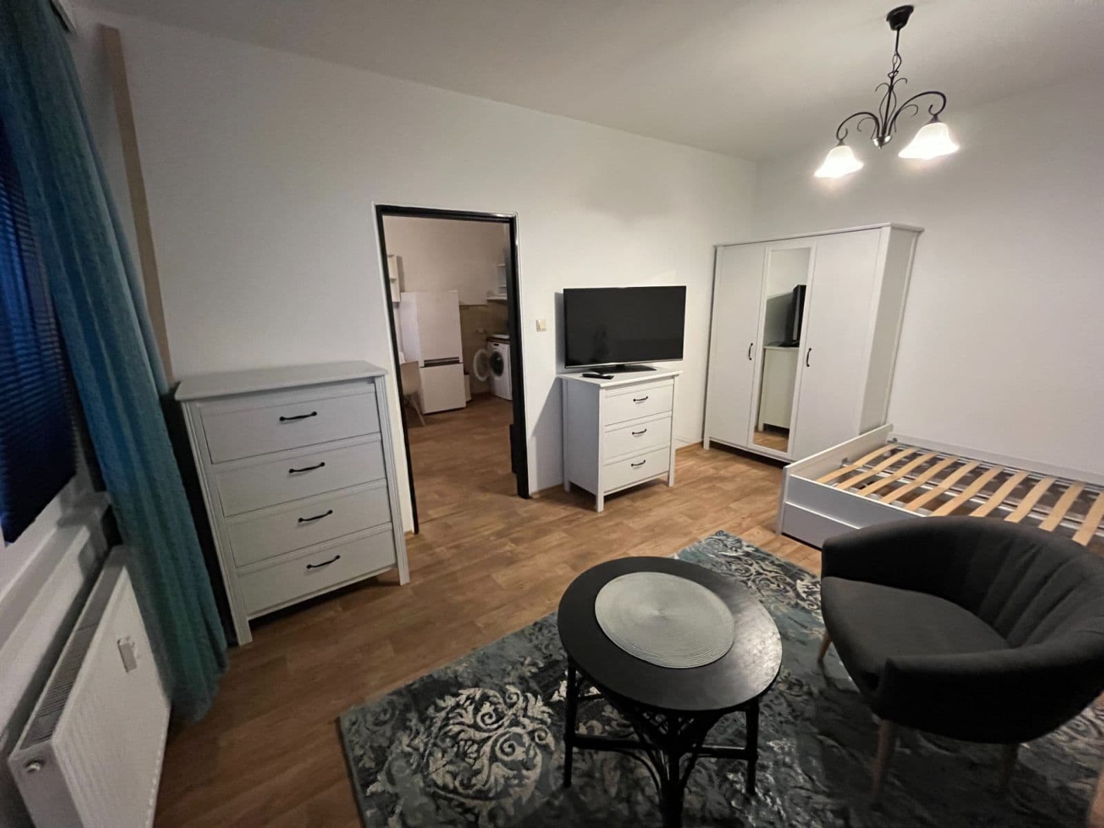 Pronájem bytu 1+kk 36 m², V. Talicha, České Budějovice, Jihočeský kraj Pronájem bytu 1+kk 36 m², V. Talicha, České Budějovice, Jihočeský kraj