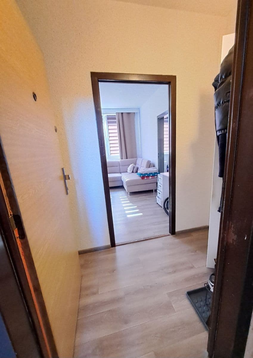Pronájem bytu 2+1 44 m², Jana Maluchy, Ostrava, Moravskoslezský kraj Pronájem bytu 2+1 44 m², Jana Maluchy, Ostrava, Moravskoslezský kraj