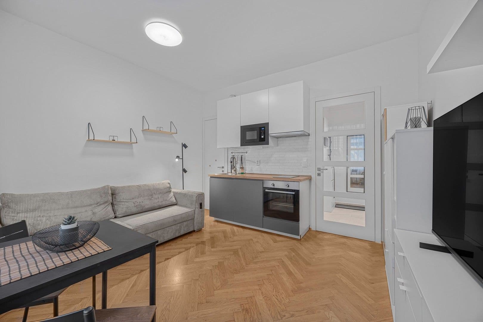 Pronájem bytu 1+kk 23 m², Pplk. Sochora, Praha, Praha Pronájem bytu 1+kk 23 m², Pplk. Sochora, Praha, Praha
