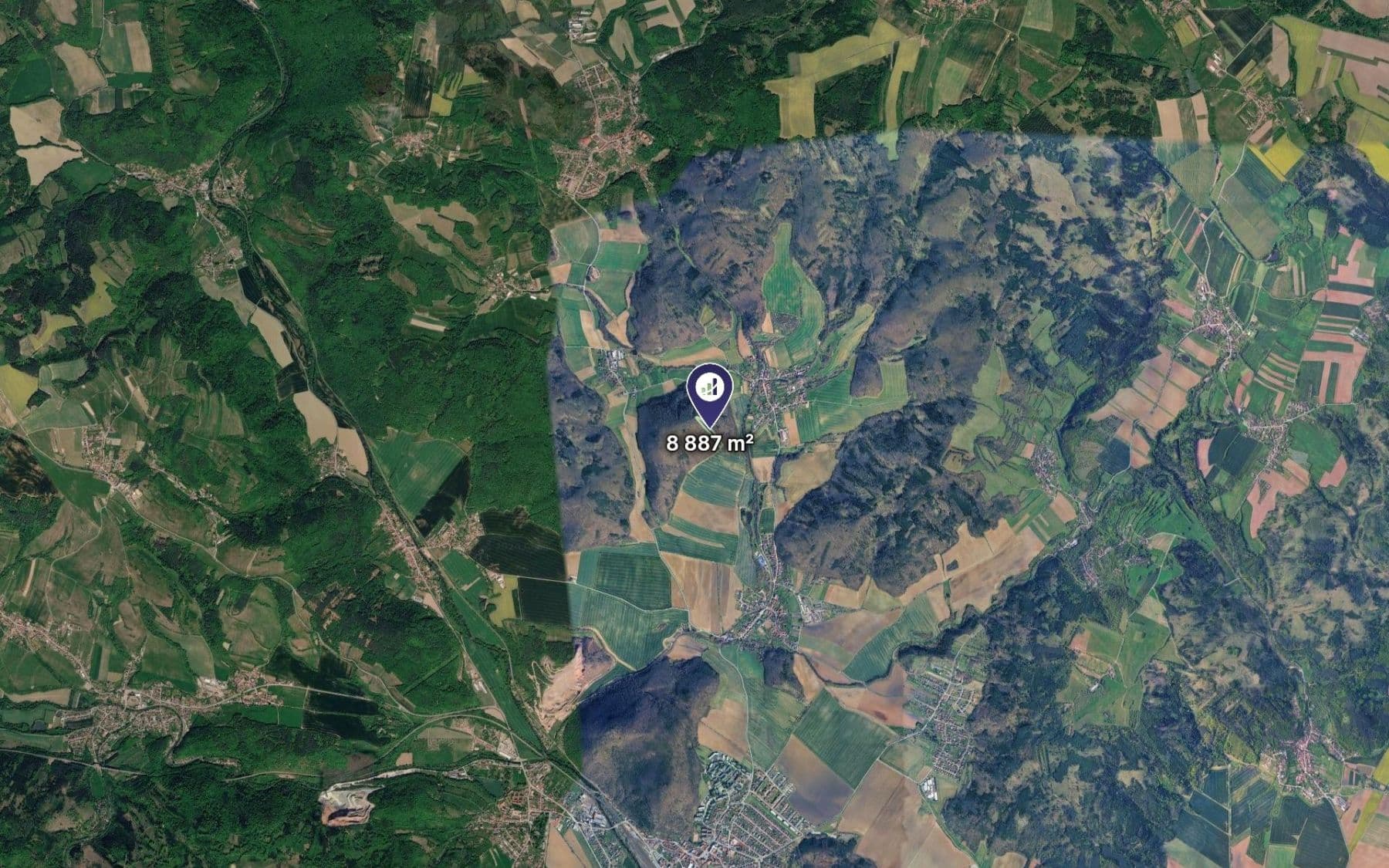 Prodej pozemku 8.887 m², Lomnička, Jihomoravský kraj Prodej pozemku 8.887 m², Lomnička, Jihomoravský kraj