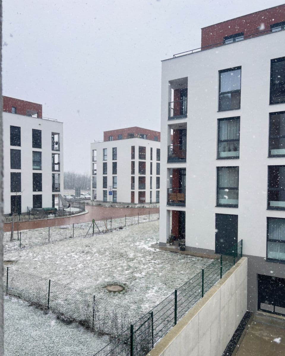 Pronájem bytu 2+kk 71 m², Janovická, Kolín, Středočeský kraj Pronájem bytu 2+kk 71 m², Janovická, Kolín, Středočeský kraj