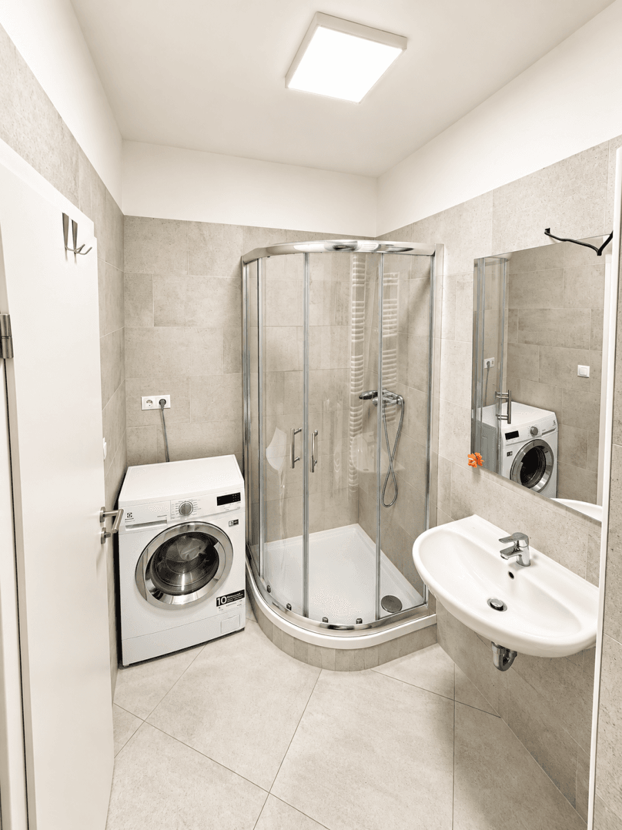 Prodej bytu 1+kk 38 m², Kadečkové, Praha, Praha Prodej bytu 1+kk 38 m², Kadečkové, Praha, Praha