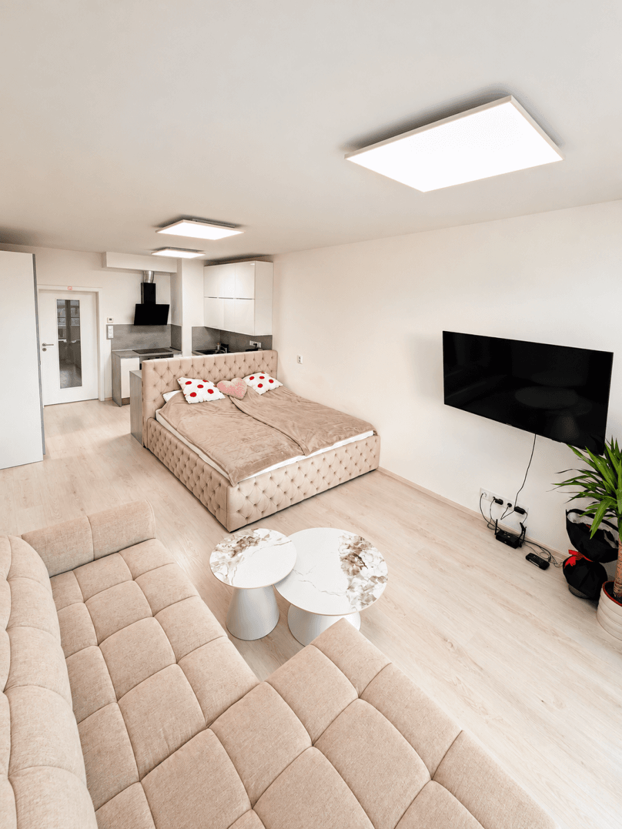 Prodej bytu 1+kk 38 m², Kadečkové, Praha, Praha Prodej bytu 1+kk 38 m², Kadečkové, Praha, Praha