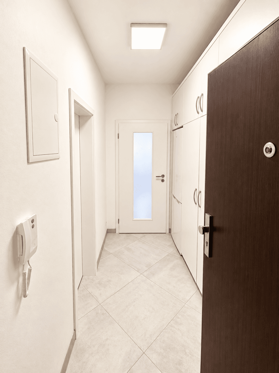 Prodej bytu 1+kk 38 m², Kadečkové, Praha, Praha Prodej bytu 1+kk 38 m², Kadečkové, Praha, Praha
