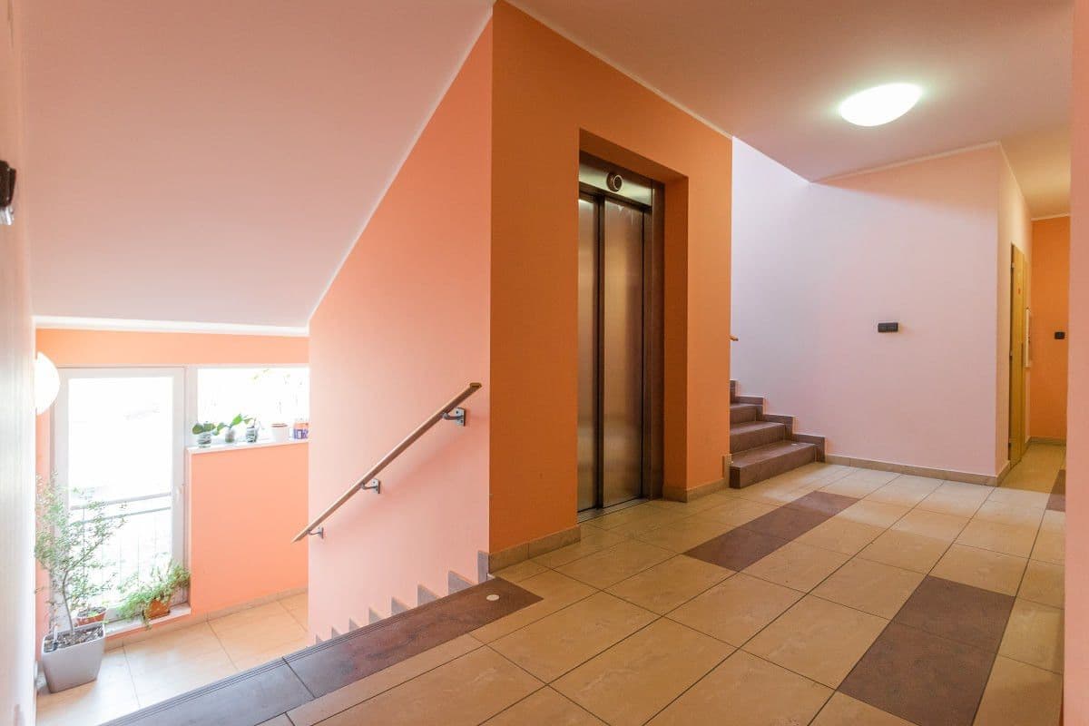 Prodej bytu 1+kk 35 m², Františka Jansy, Praha, Praha Prodej bytu 1+kk 35 m², Františka Jansy, Praha, Praha