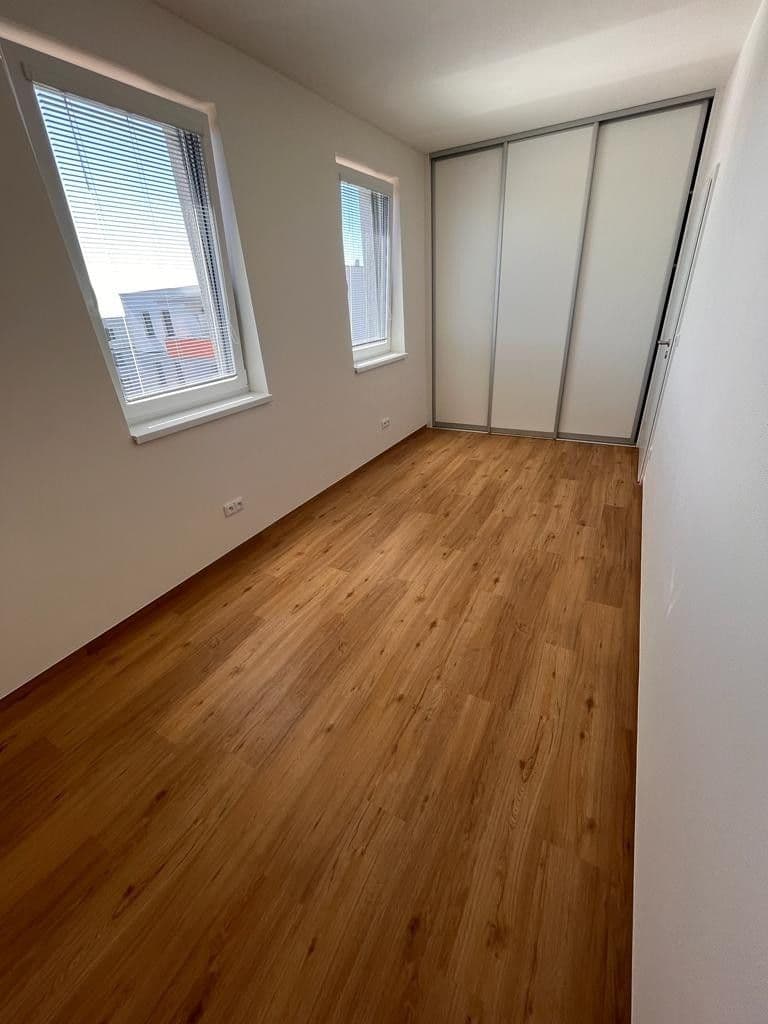 Pronájem bytu 3+kk 67 m², Komenského, Fryšták, Zlínský kraj Pronájem bytu 3+kk 67 m², Komenského, Fryšták, Zlínský kraj