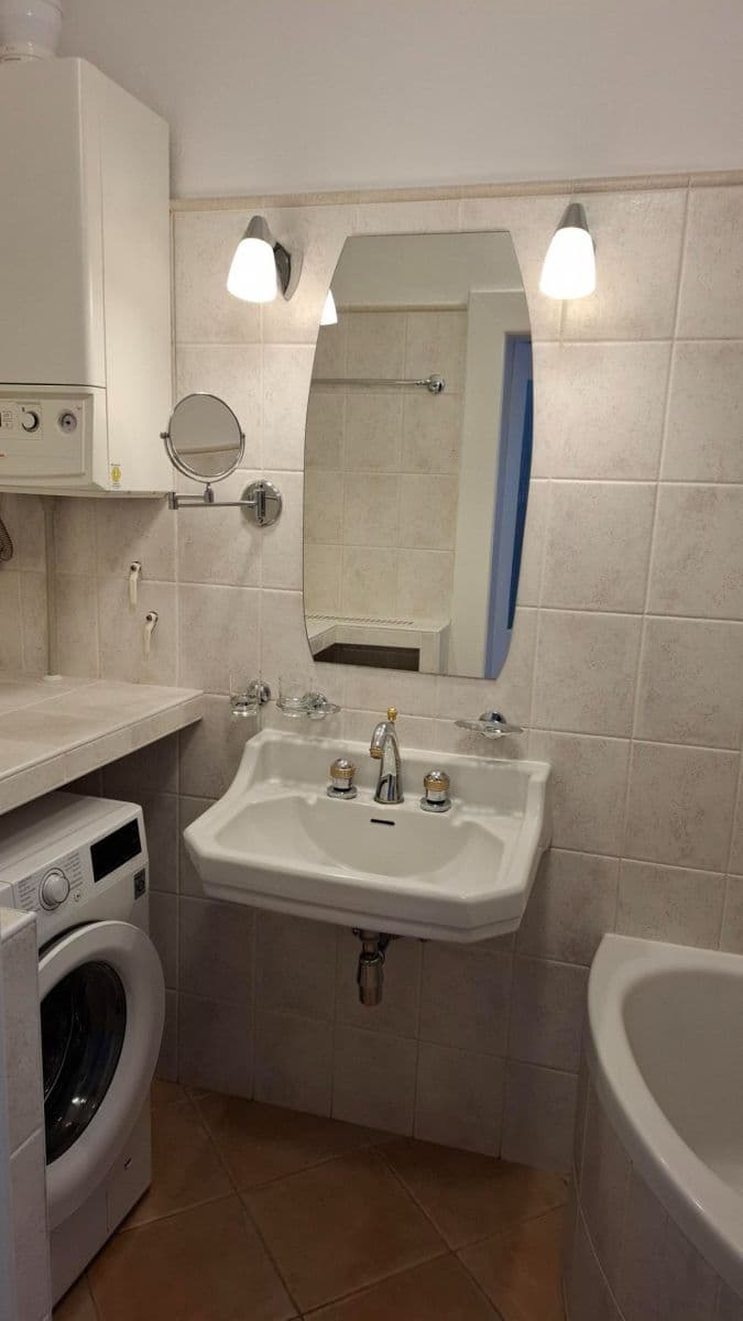 Pronájem bytu 2+kk 54 m², Žerotínova, Praha, Praha Pronájem bytu 2+kk 54 m², Žerotínova, Praha, Praha