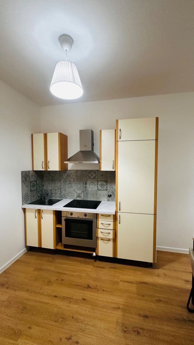 Pronájem bytu 2+kk 36 m², Elišky Přemyslovny, Praha, Praha Pronájem bytu 2+kk 36 m², Elišky Přemyslovny, Praha, Praha