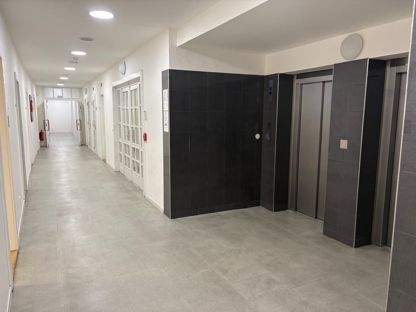 Pronájem nebytového prostoru 25 m², Purkyňova, Praha, Praha Pronájem nebytového prostoru 25 m², Purkyňova, Praha, Praha