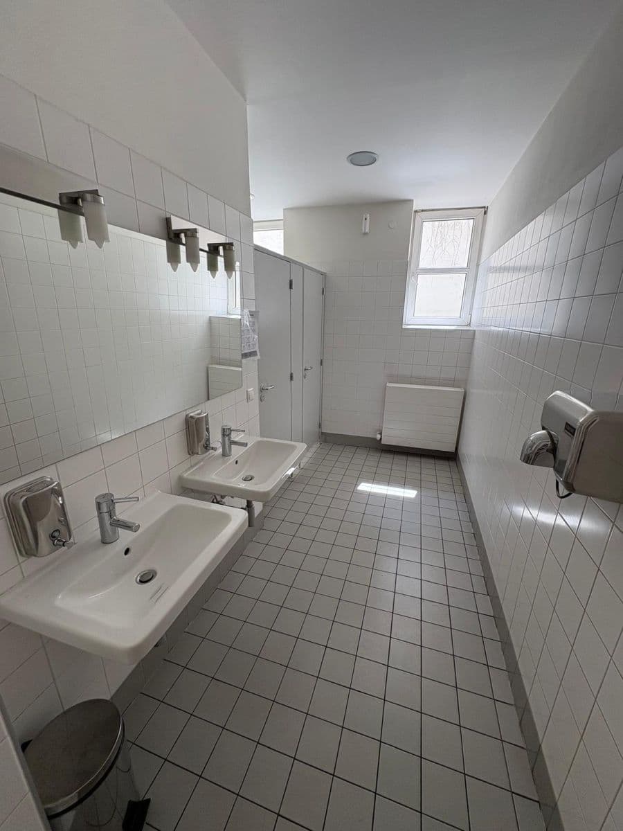 Pronájem nebytového prostoru 25 m², Purkyňova, Praha, Praha Pronájem nebytového prostoru 25 m², Purkyňova, Praha, Praha