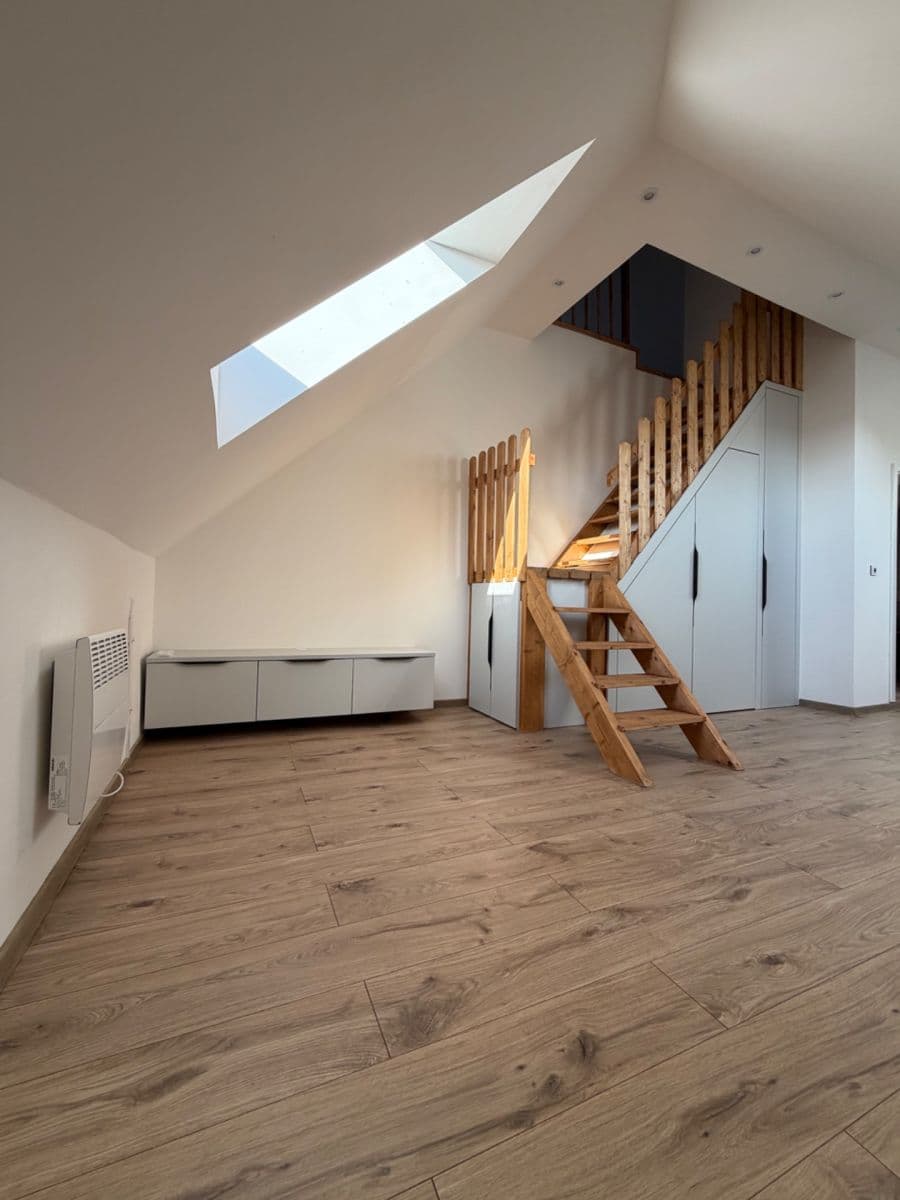 Pronájem bytu 1+kk 66 m², Komenského, Nymburk, Středočeský kraj Pronájem bytu 1+kk 66 m², Komenského, Nymburk, Středočeský kraj