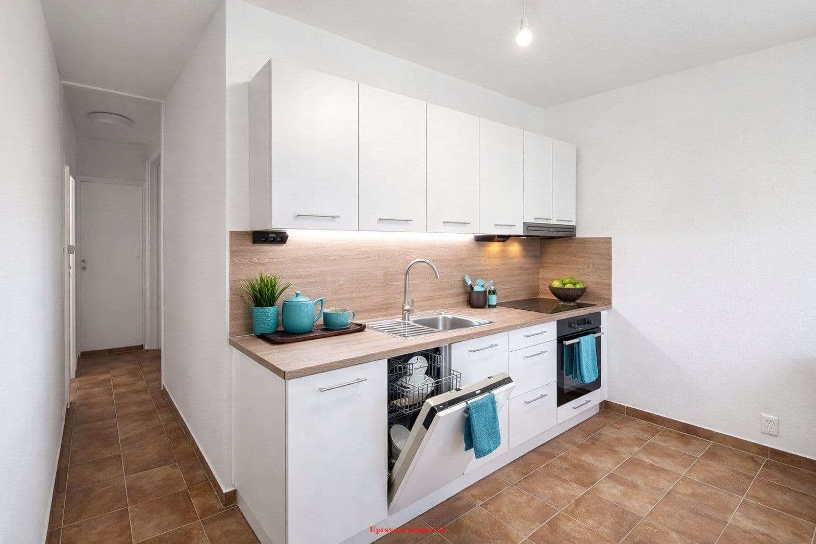 Pronájem bytu 2+1 52 m², Školská, Karviná, Moravskoslezský kraj Pronájem bytu 2+1 52 m², Školská, Karviná, Moravskoslezský kraj
