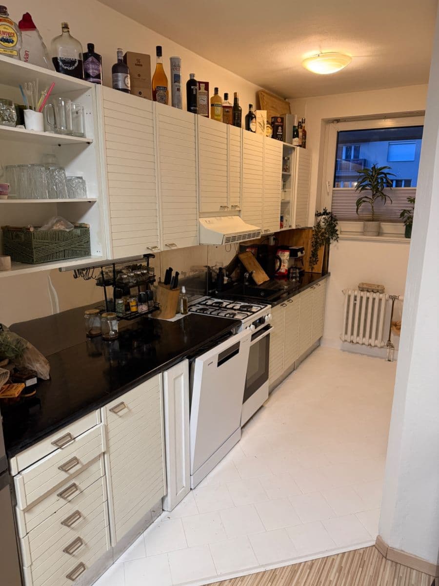 Pronájem bytu 3+kk 109 m², Jeremenkova, Praha, Praha Pronájem bytu 3+kk 109 m², Jeremenkova, Praha, Praha