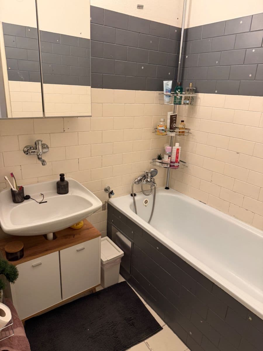 Pronájem bytu 3+kk 109 m², Jeremenkova, Praha, Praha Pronájem bytu 3+kk 109 m², Jeremenkova, Praha, Praha