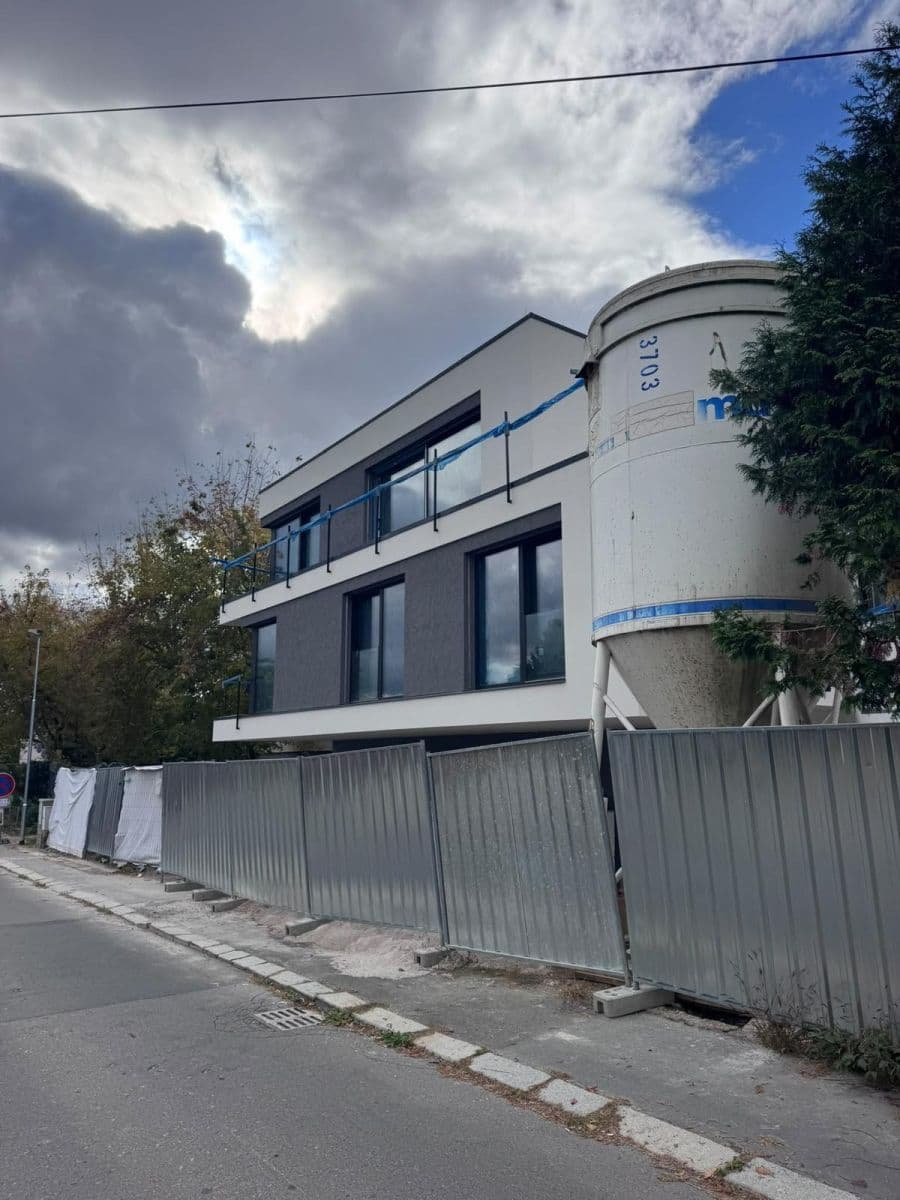 Prodej bytu 2+kk 48 m², Na Cikorce, Praha, Praha Prodej bytu 2+kk 48 m², Na Cikorce, Praha, Praha