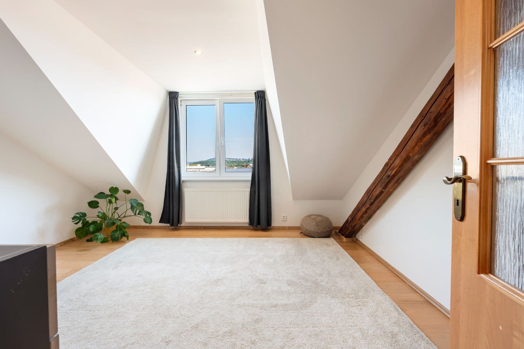 Prodej bytu 4+1 139 m², Tržní, Brno, Jihomoravský kraj Prodej bytu 4+1 139 m², Tržní, Brno, Jihomoravský kraj