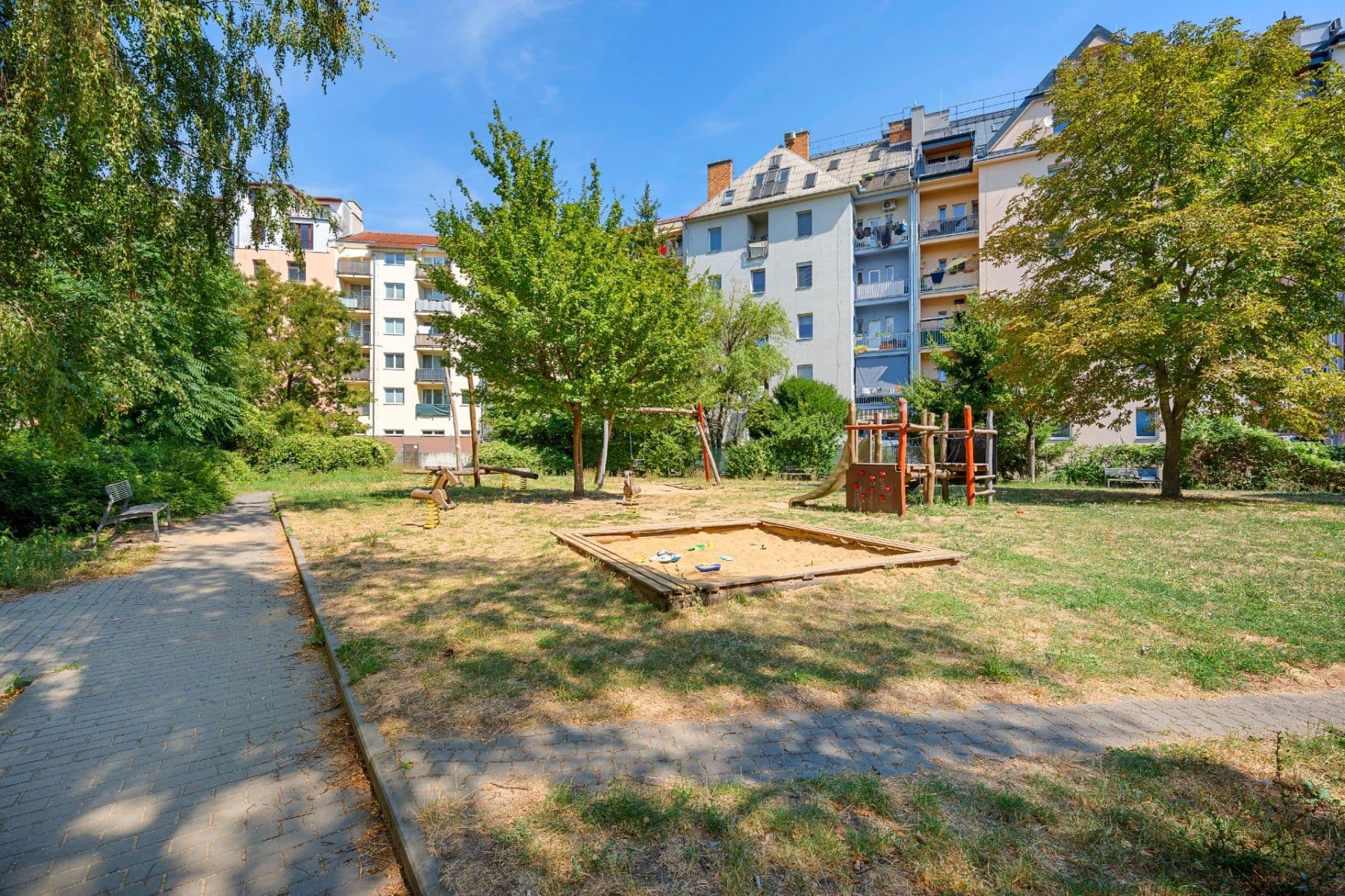 Prodej bytu 4+1 139 m², Tržní, Brno, Jihomoravský kraj Prodej bytu 4+1 139 m², Tržní, Brno, Jihomoravský kraj