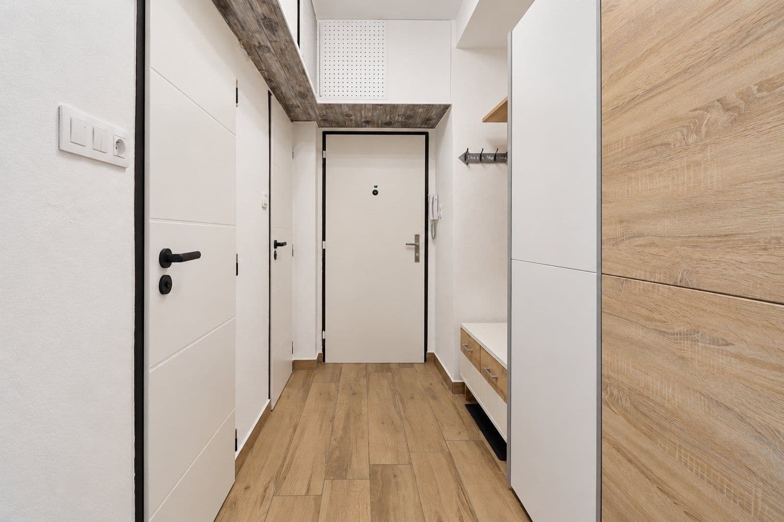 Pronájem bytu 2+1 48 m², Dvouletky, Praha, Praha Pronájem bytu 2+1 48 m², Dvouletky, Praha, Praha