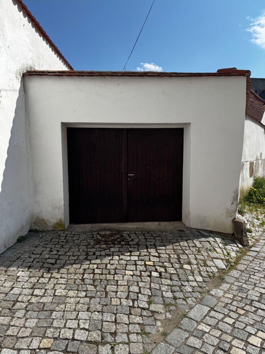 Pronájem garáže 227 m², Český Krumlov, Jihočeský kraj Pronájem garáže 227 m², Český Krumlov, Jihočeský kraj