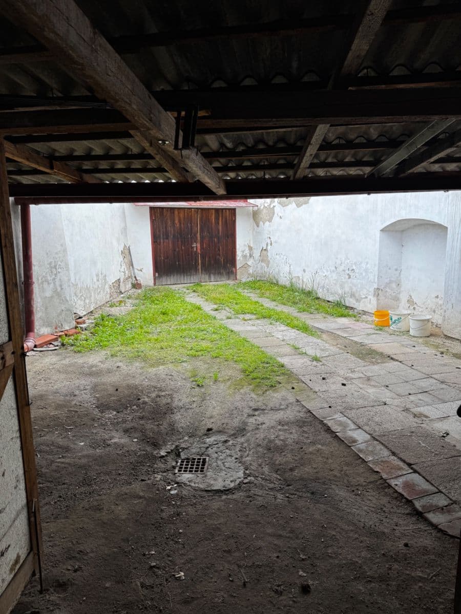 Pronájem garáže 227 m², Český Krumlov, Jihočeský kraj Pronájem garáže 227 m², Český Krumlov, Jihočeský kraj
