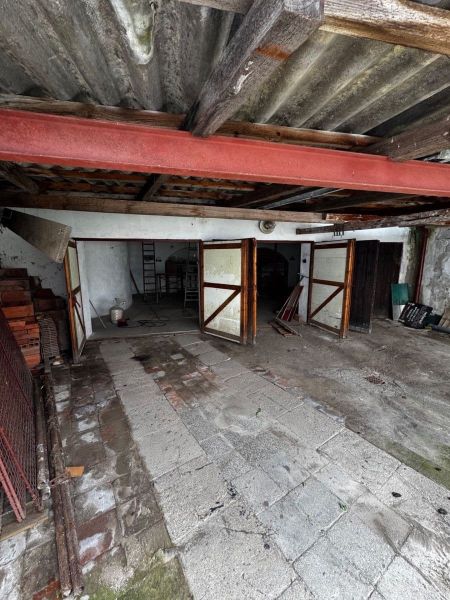 Pronájem garáže 227 m², Český Krumlov, Jihočeský kraj Pronájem garáže 227 m², Český Krumlov, Jihočeský kraj