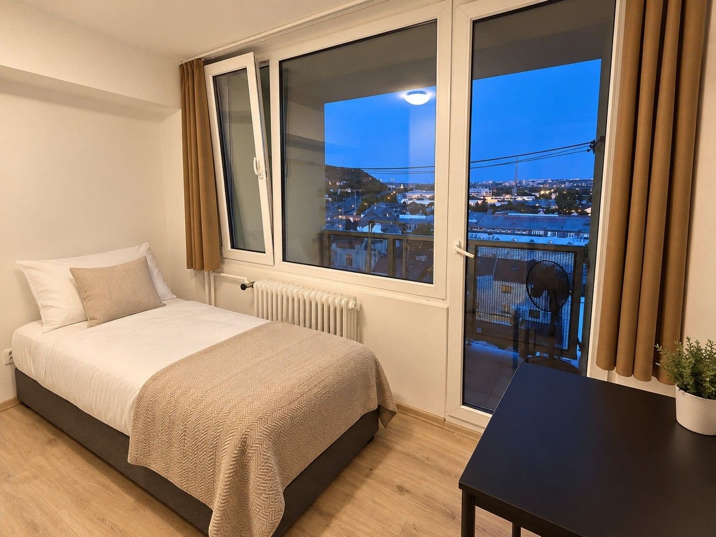 Pronájem bytu 1+kk 13 m², Vrážská, Praha, Praha Pronájem bytu 1+kk 13 m², Vrážská, Praha, Praha