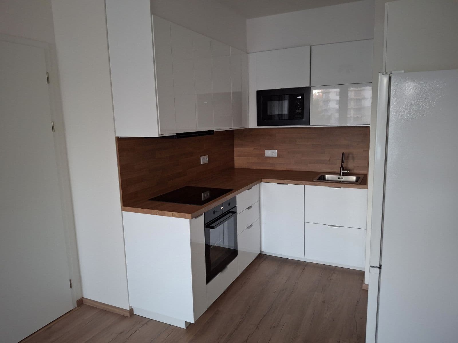 Pronájem bytu 2+kk 43 m², Pod Harfou, Praha, Praha Pronájem bytu 2+kk 43 m², Pod Harfou, Praha, Praha