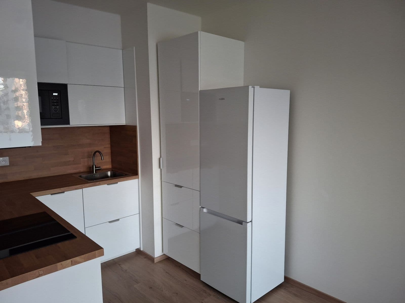 Pronájem bytu 2+kk 43 m², Pod Harfou, Praha, Praha Pronájem bytu 2+kk 43 m², Pod Harfou, Praha, Praha